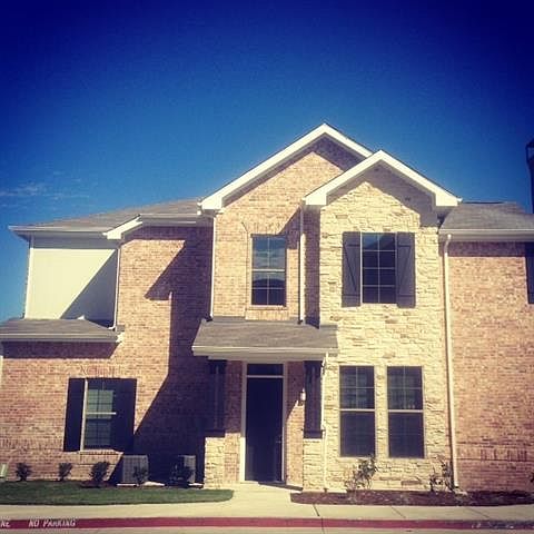 1st image of 2230 Dahlia Way