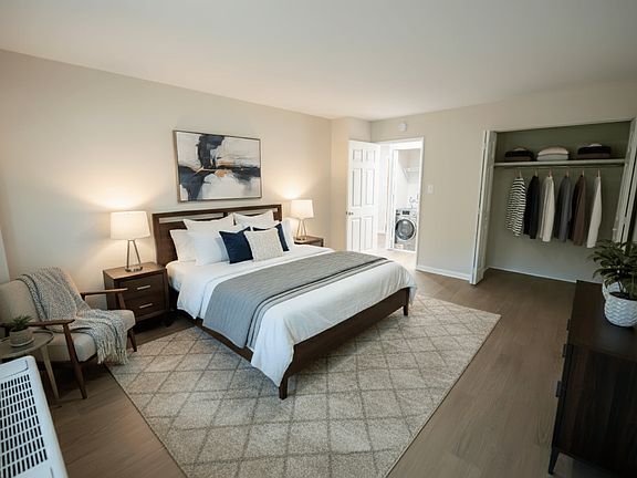 5th image of 1062 E Lancaster Ave #378445
