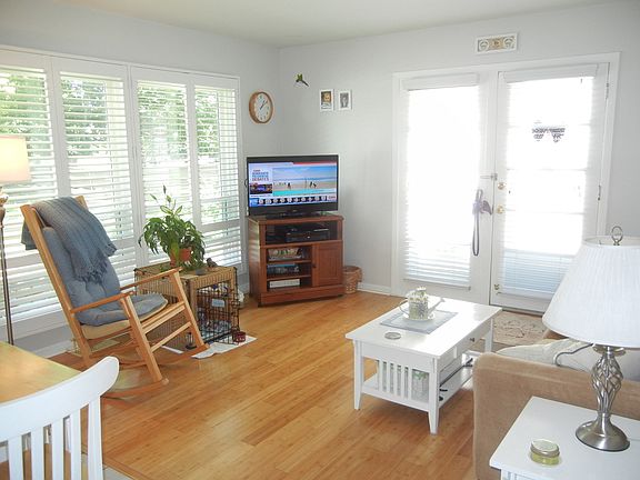 4th image of 1883 Willow Hill Ct #1883