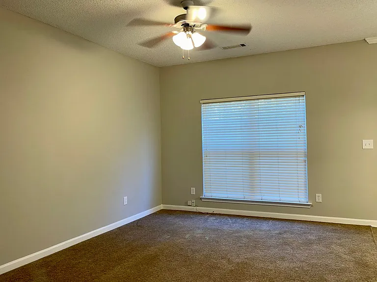 237 Shenandoah Dr — Photo 4