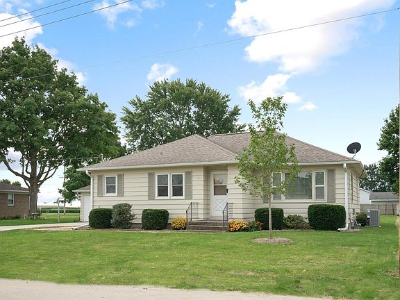 3rd image of 632 E Orange St