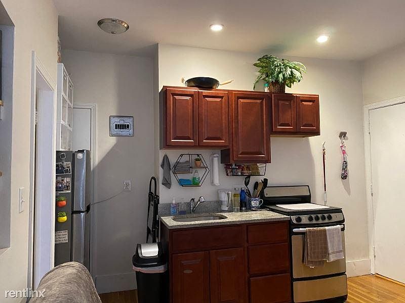 1st image of 15 Englewood Ave #11