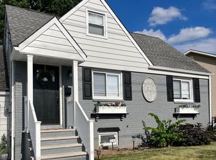 12-11 20th St, Fair Lawn, NJ 07410
