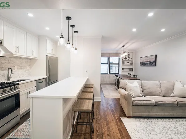 330 E 80th St APT 3R, New York, NY 10075