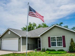 1511 N Clay St, Junction City, KS 66441
