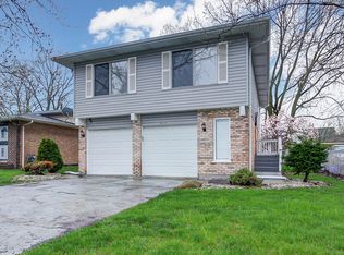 18214 Ravisloe Ter, Country Club Hills, IL 60478
