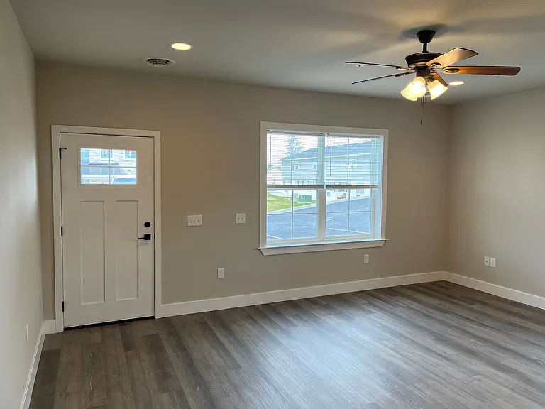 Salem Run Apartments Phase 2 — Photo 23