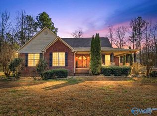 200 Smith Ln, Boaz, AL 35956