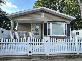 65 Travelo Dr, Wayne, NJ 07470