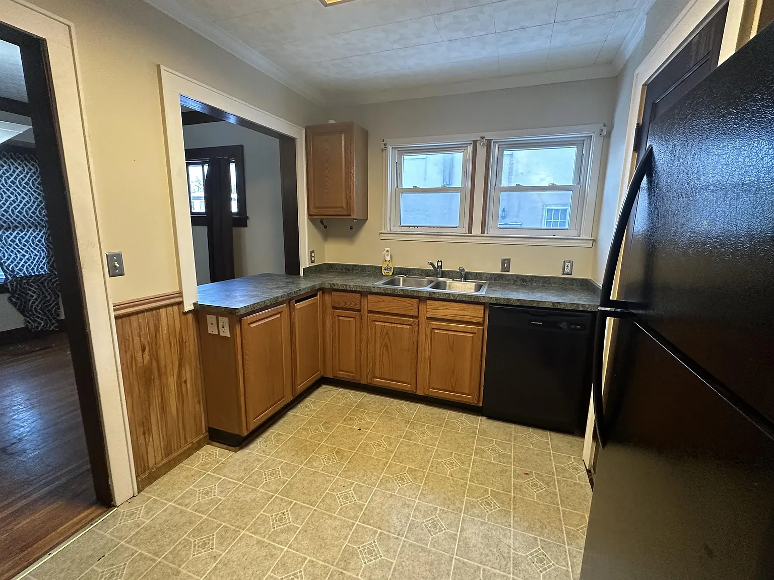 105 Beverly Heights - Down — Photo 1