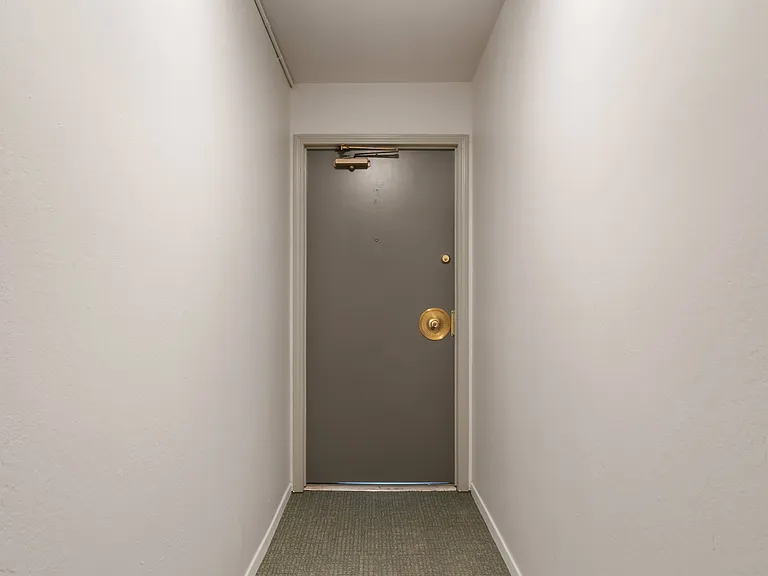 3334 San Bruno Ave #7 — Photo 2