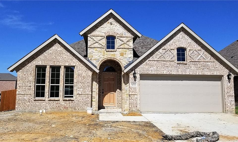 1st image of 4203 Pecan Ln