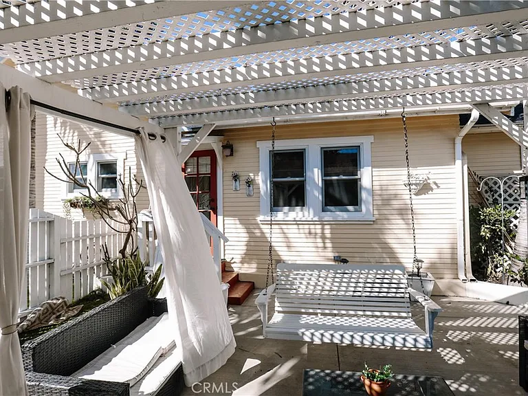 31462 La Matanza St — Photo 5