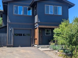 3213 Young Ln, Hood River, OR 97031