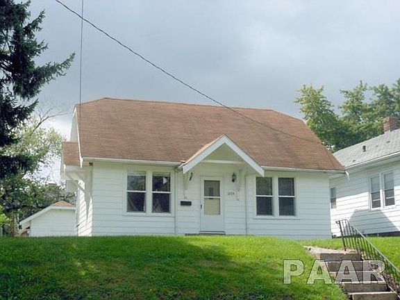 2nd image of 1204 E Virginia Ave