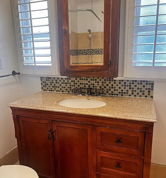 153 N Irving Blvd — Photo 15