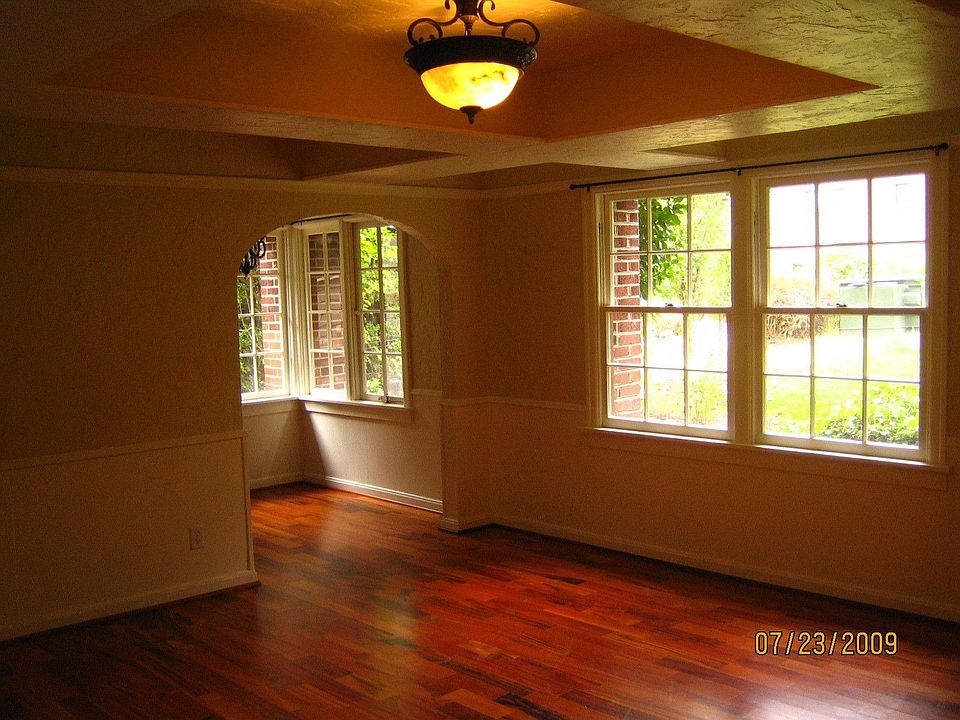 Toward nook and outside