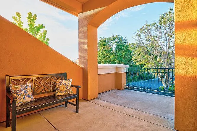 5325 Silver Point Way — Photo 17