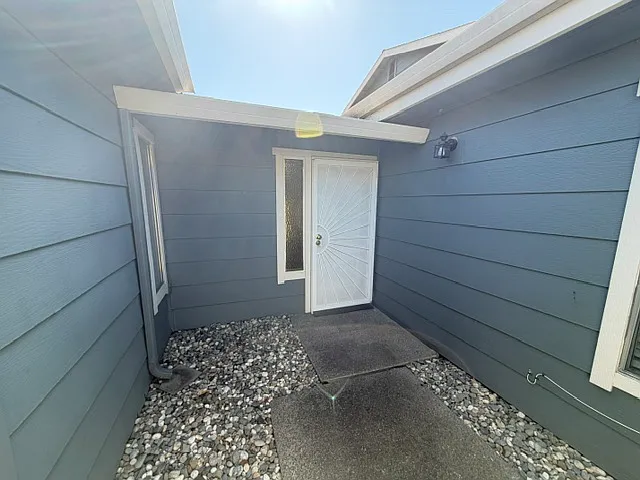 2918 Sunbird Dr — Photo 2