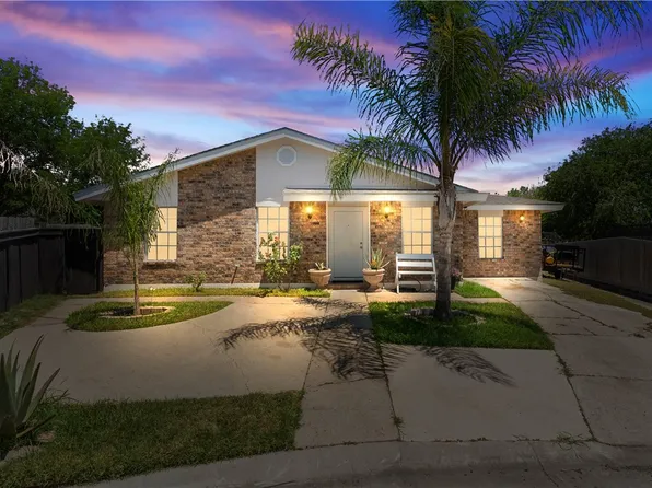 1126 Green Willow Dr, Corpus Christi, TX 78405