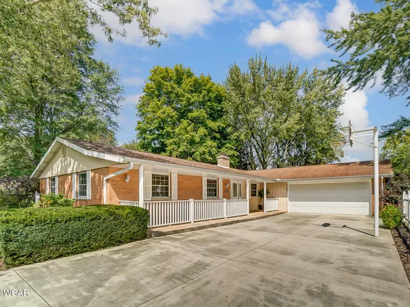 3136 Inwood Dr, Lima, OH 45806