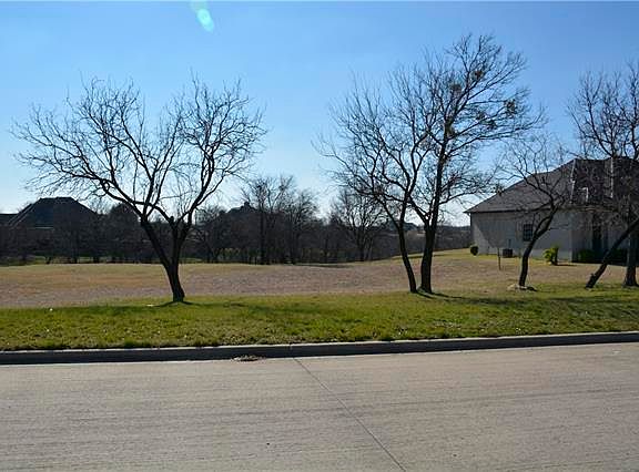 4th image of 2808 Fairway Dr