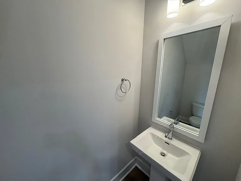714 Jamescroft Way — Photo 4