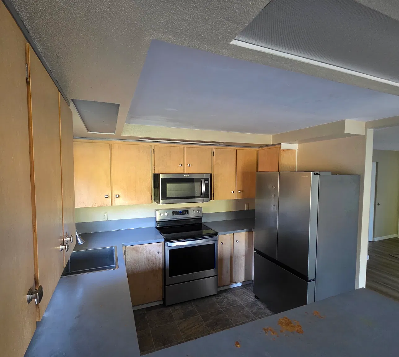 3 bed, 1188 sqft, $2,500 — Photo 3