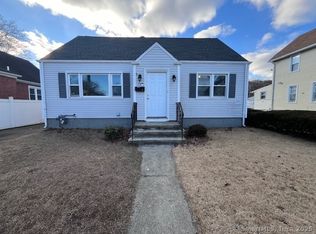 58 Webb St, Hamden, CT 06517