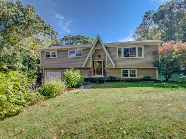 134 West Road, Marlborough, CT 06447