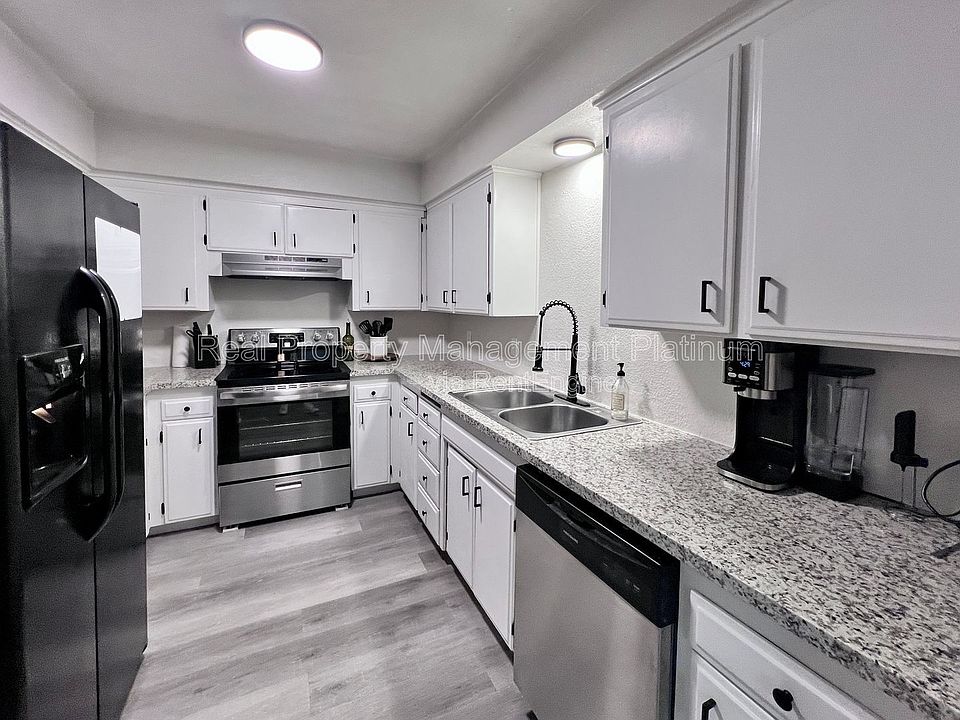 1st image of 4244 N Brix Ave