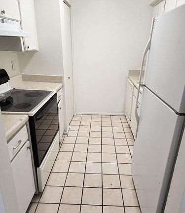 4th image of 9009 Westchester Cir #0