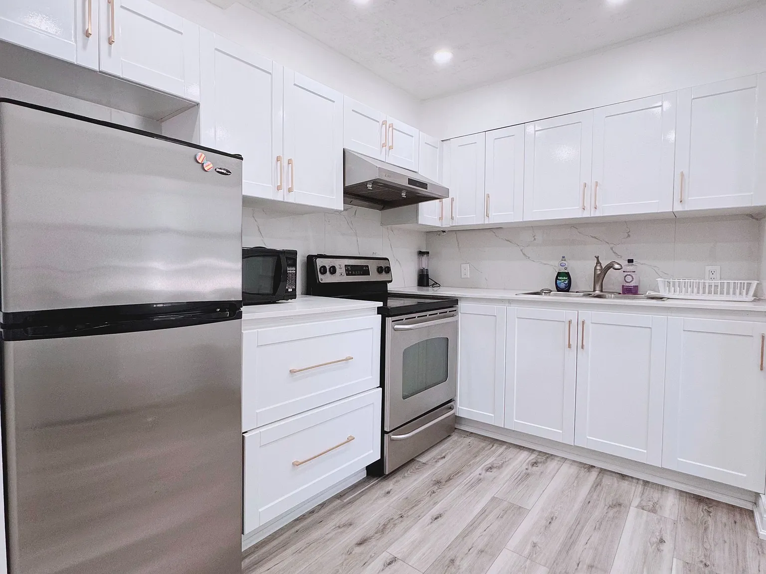 3 bed, $2,600 — Photo 3