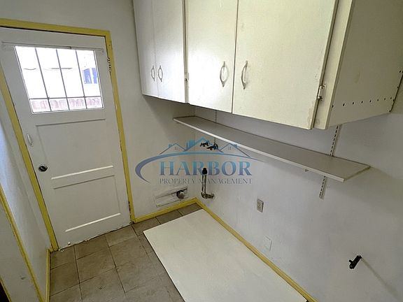 5th image of 1632 W 223rd St
