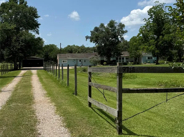 9718 County Road 321, Sweeny, TX 77480