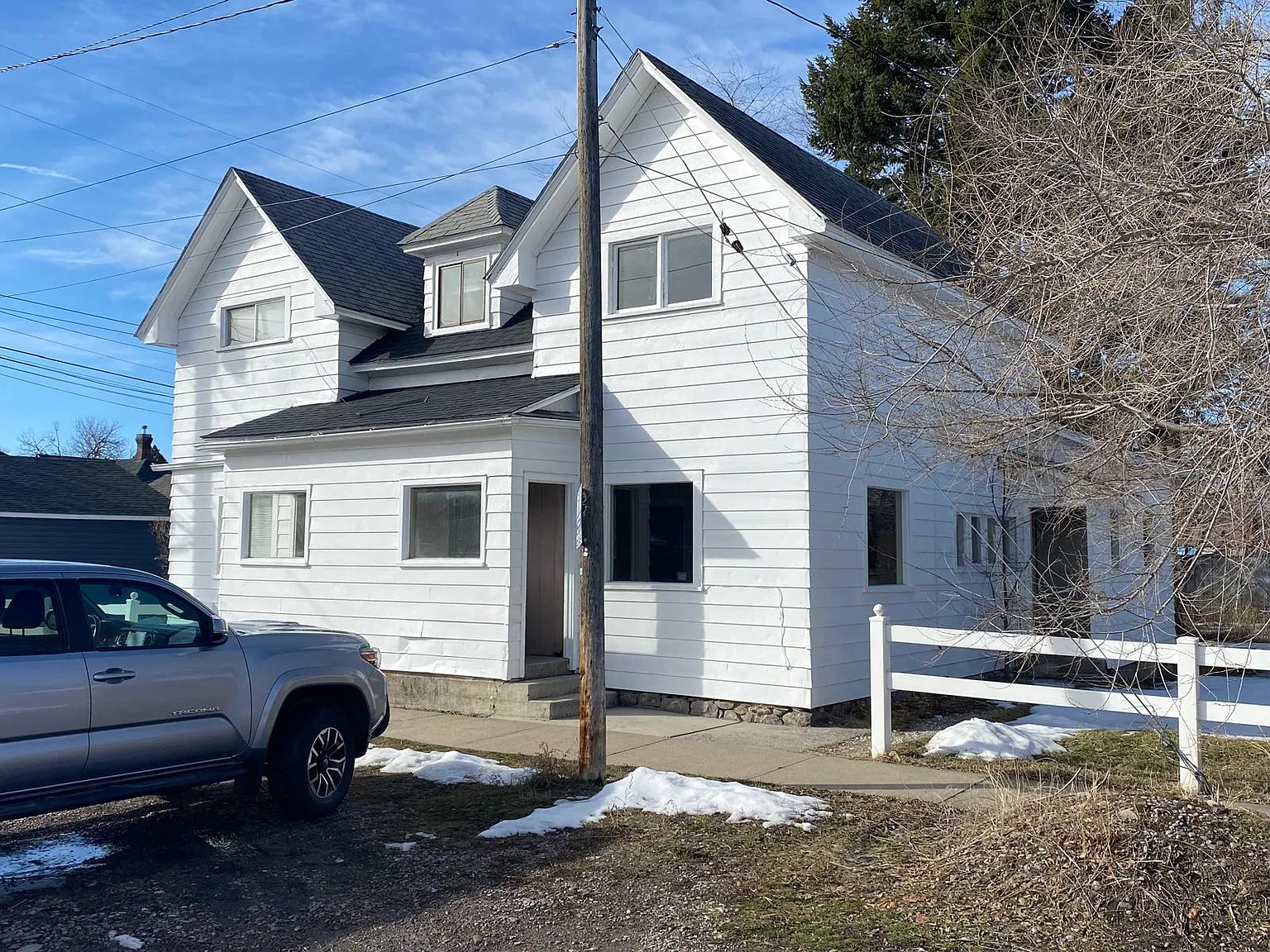 1 bed, 329 sqft, $950 — Photo 1