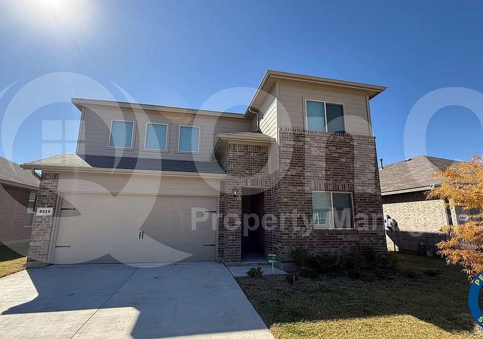 1st image of 8529 Centerboard Ln