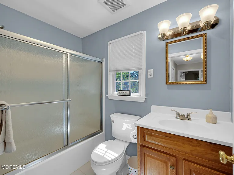 402 Morgan Pkwy — Photo 23