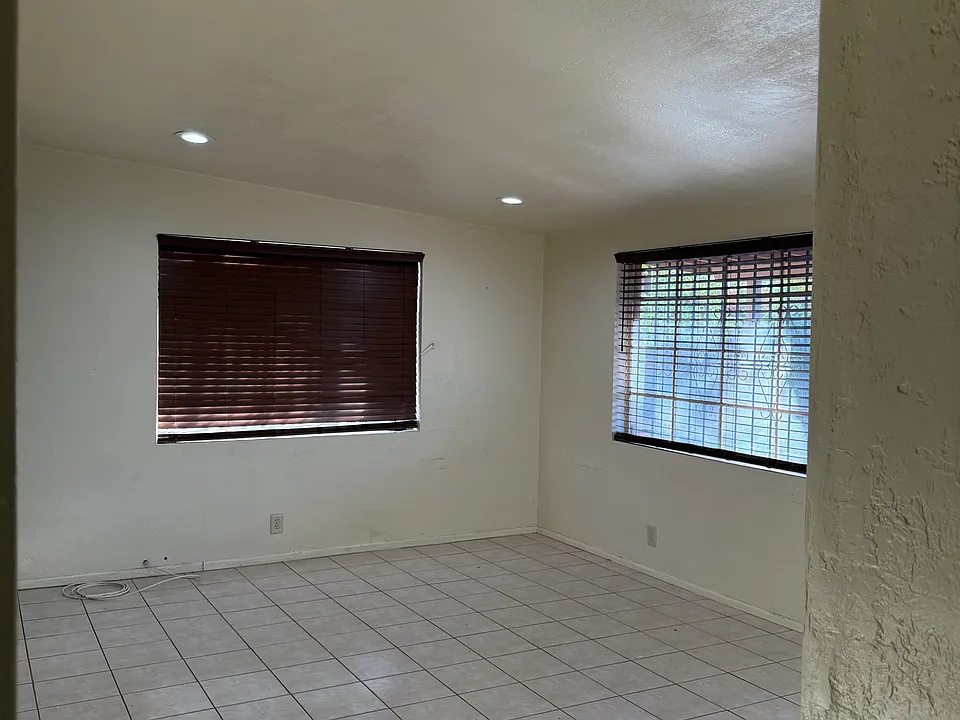 great room/dining area.