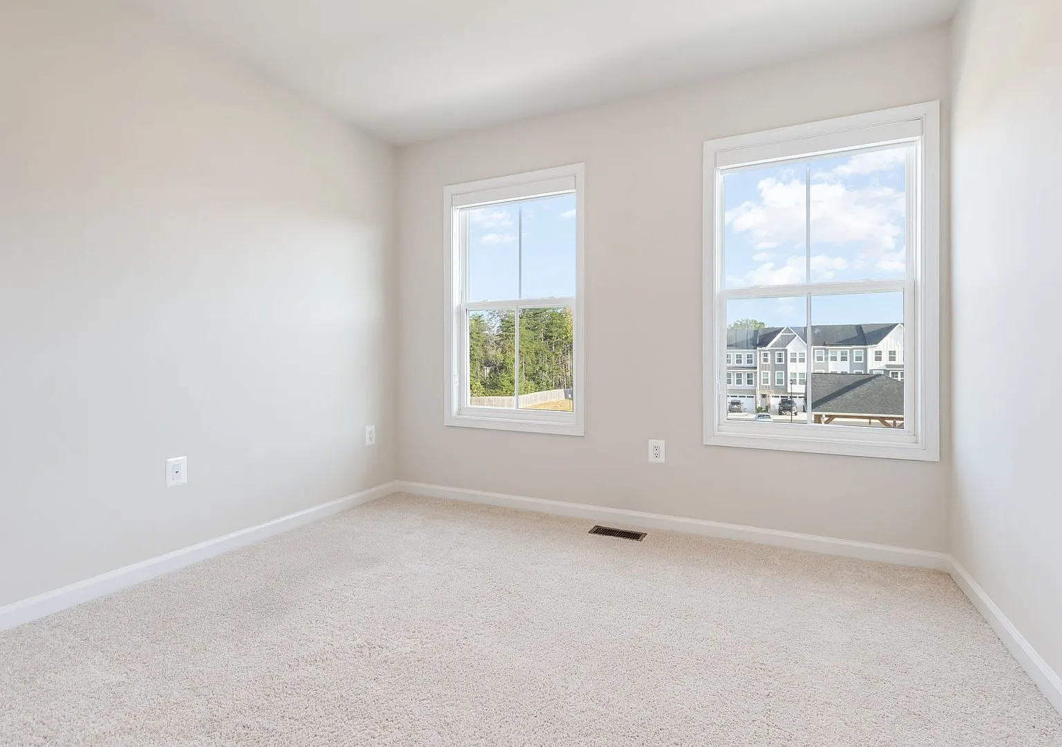 **Coming Soon** $2,850/Month | 4 Bed | 4 Bath | Built In 2023 | Tesla Charger | 2,268 Sf | Availa... — Photo 3