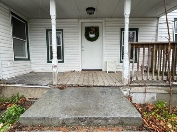 38 Union St #2, Camillus, NY 13031
