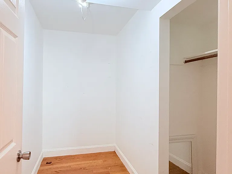 1257 Alemany Blvd — Photo 10