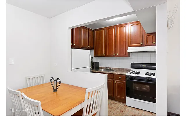 Sold by Douglas Elliman | media 9