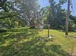 1223 NW Jackson St, Topeka, KS 66608