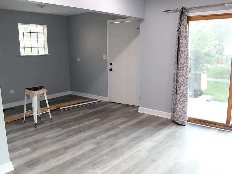 8134 N Merrill St — Photo 19