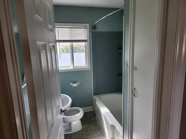Full bath up