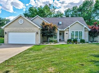 1852 N 31st Rd, Ottawa, IL 61350