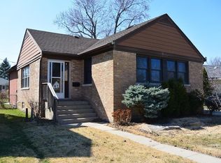 32 N 6th Ave, Des Plaines, IL