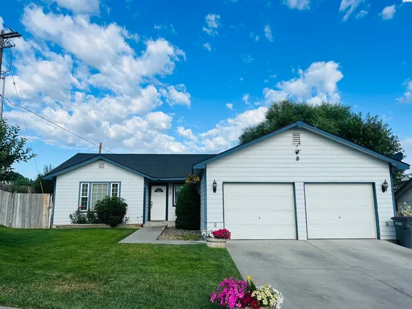 417 Villa Real Dr, Sunnyside, WA 98944