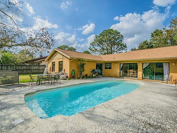 5th image of 11317 Laurel Crest Ln